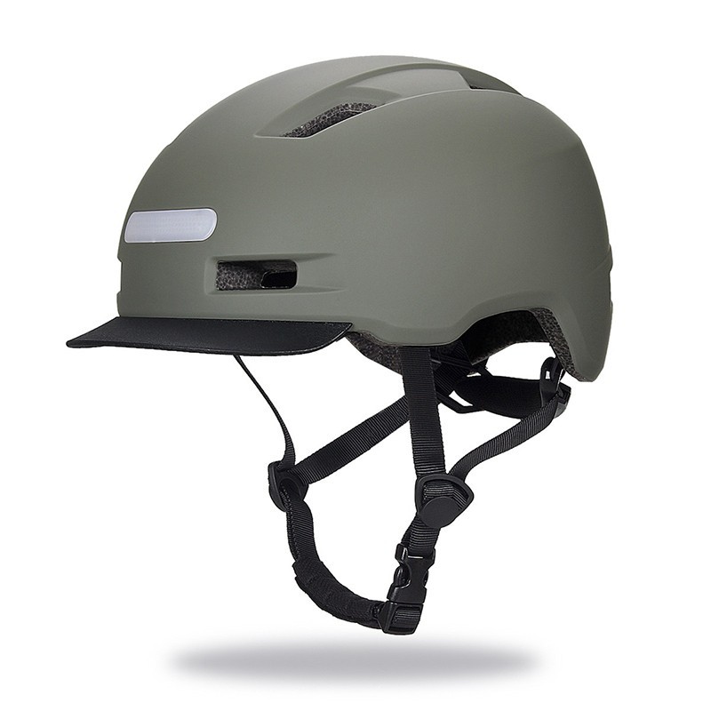 adult snowboard helmet